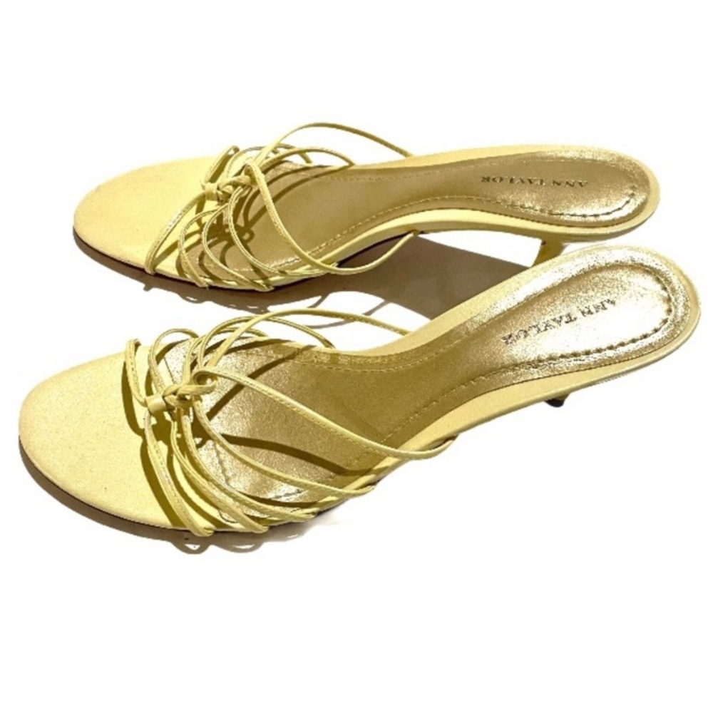 Ann Taylor Yellow Kitten Heel